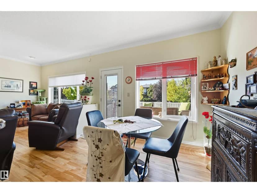 #11 170 Kingswood Bv — photo 17 of 36