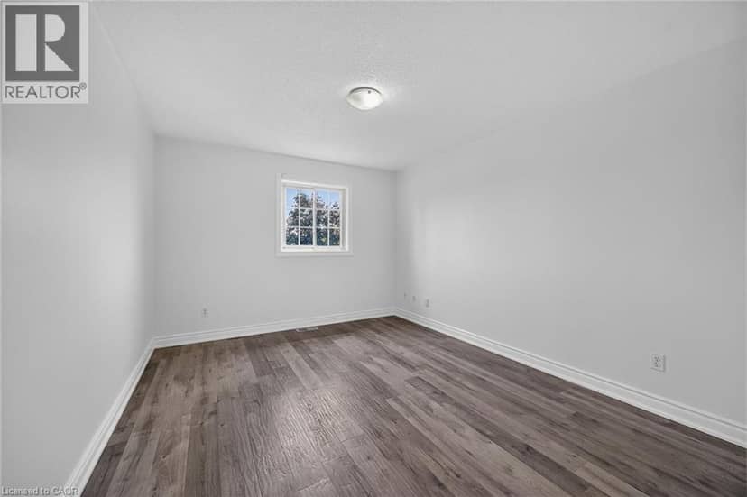 21 SPRINGGARDEN Crescent — photo 19 of 40