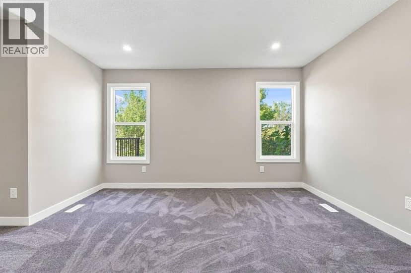 3237 55 Avenue — photo 9 of 31