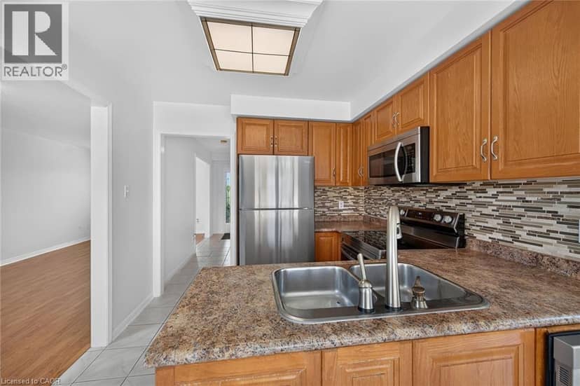 21 SPRINGGARDEN Crescent — photo 14 of 40