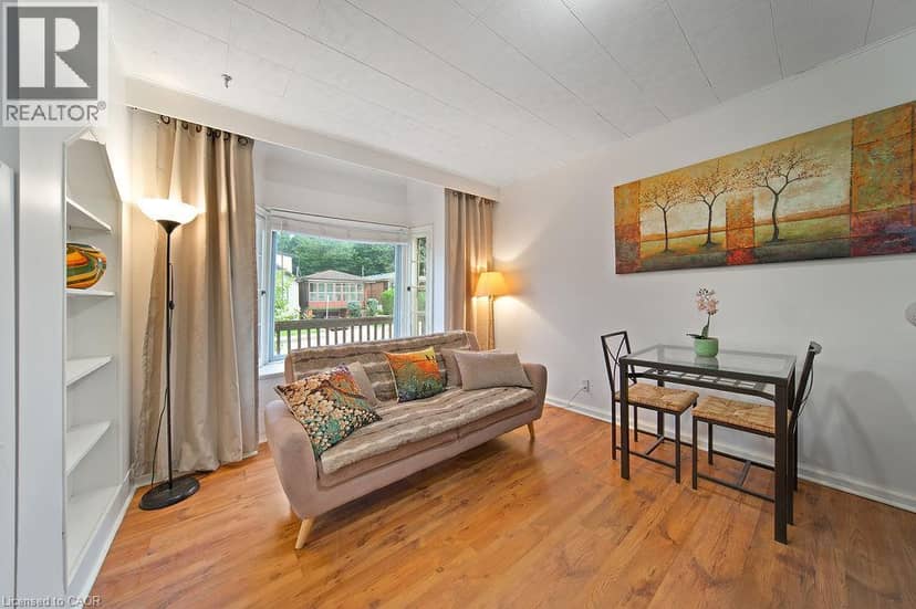 82 WHITNEY Avenue — photo 11 of 28