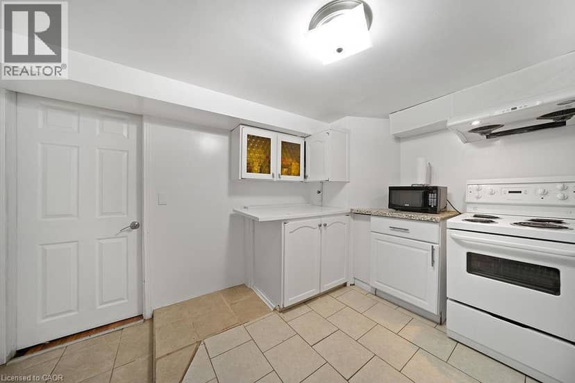 82 WHITNEY Avenue — photo 20 of 28
