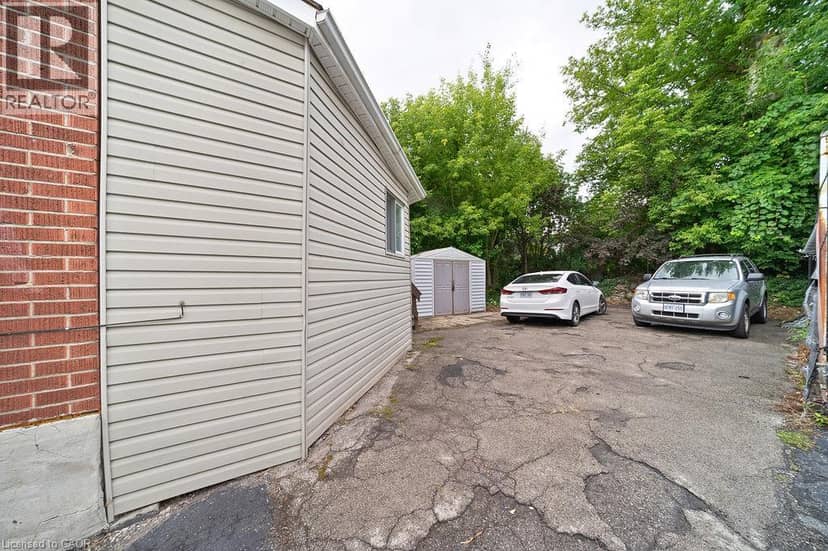 82 WHITNEY Avenue — photo 28 of 28