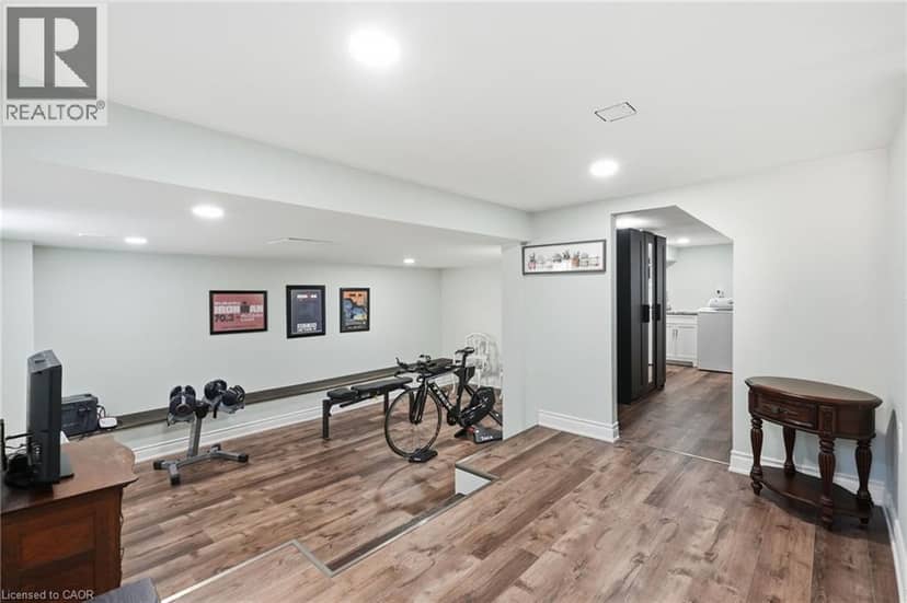 346 HAWKRIDGE Avenue — photo 39 of 40