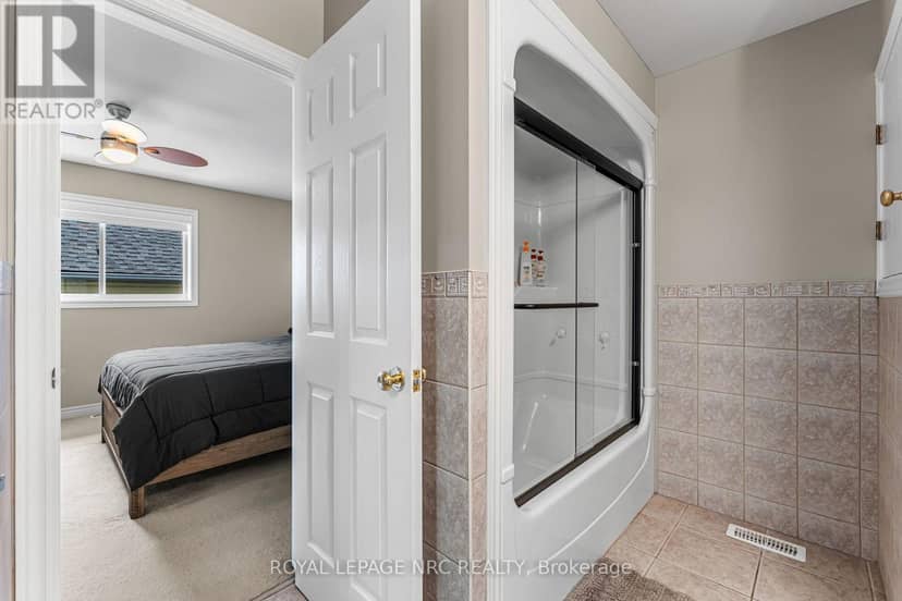 3584 Carver Street — photo 18 of 39