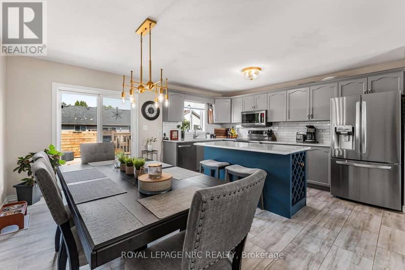 3584 Carver Street — photo 9 of 39