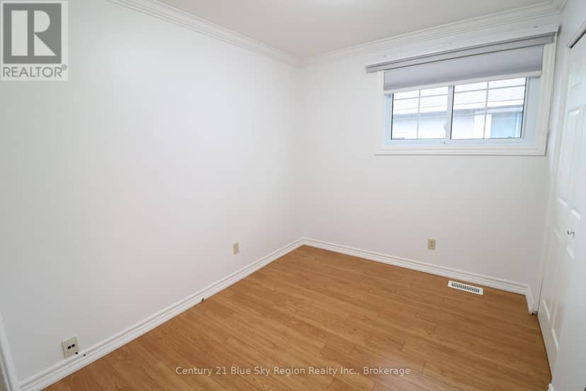107 Strathcona Drive — photo 11 of 37