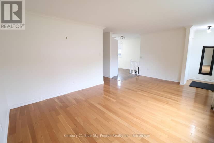 107 Strathcona Drive, North Bay, photo 7