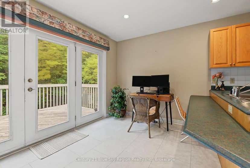 35 Janey Avenue — photo 12 of 40