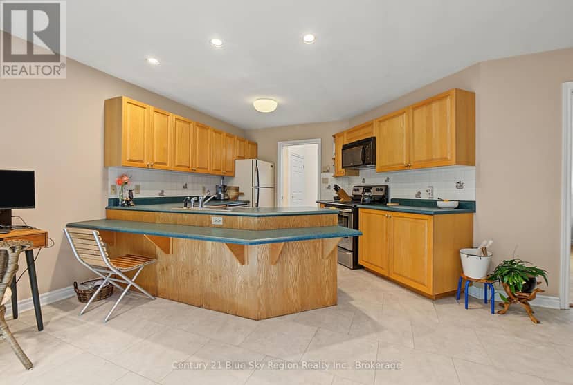 35 Janey Avenue — photo 14 of 40