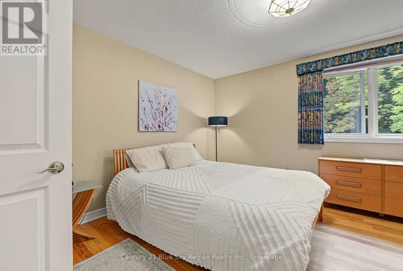 35 Janey Avenue — photo 23 of 40