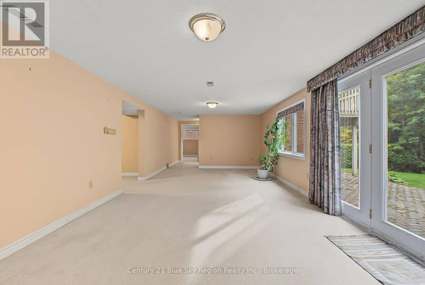 35 Janey Avenue — photo 34 of 40