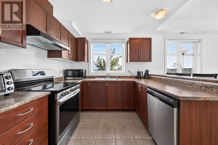 311 - 2 Colonial Drive — photo 16 of 40