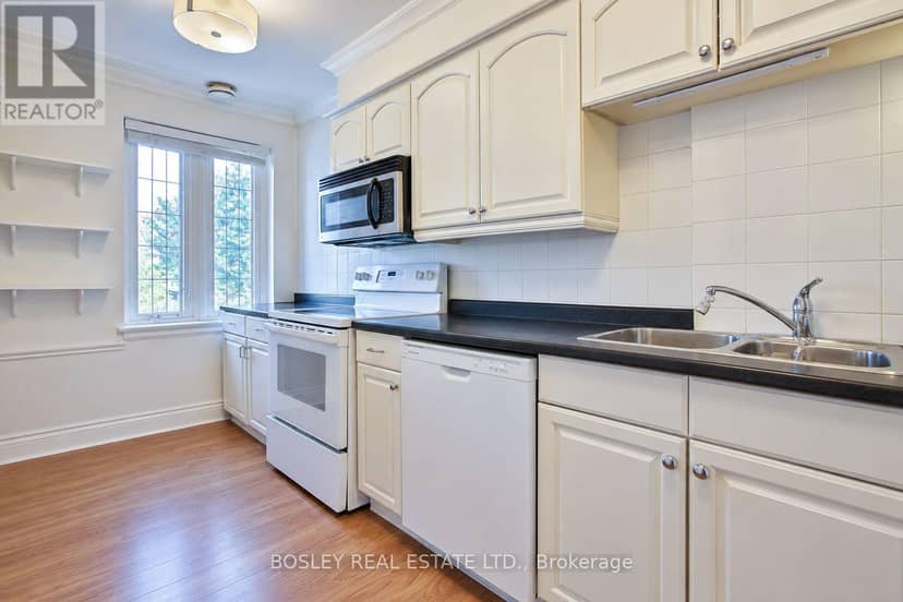 1393 Avenue Road — photo 12 of 27