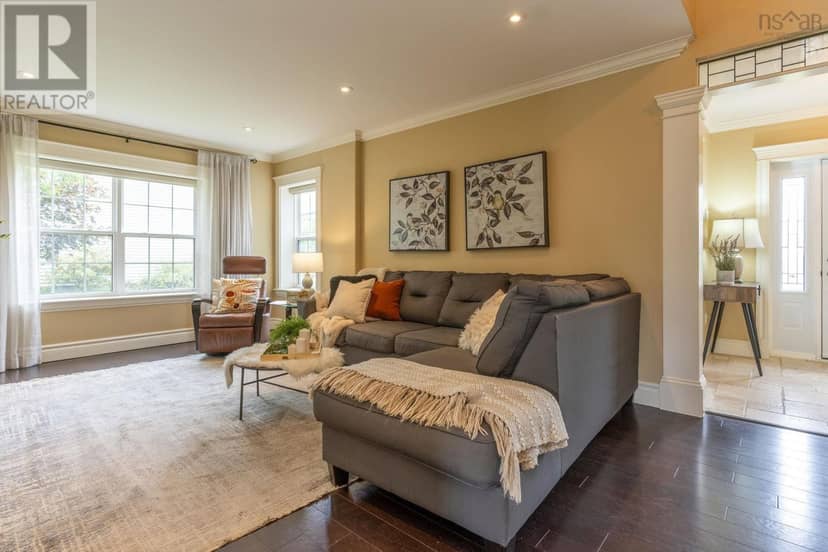 1563 Sarah Drive — photo 10 of 40