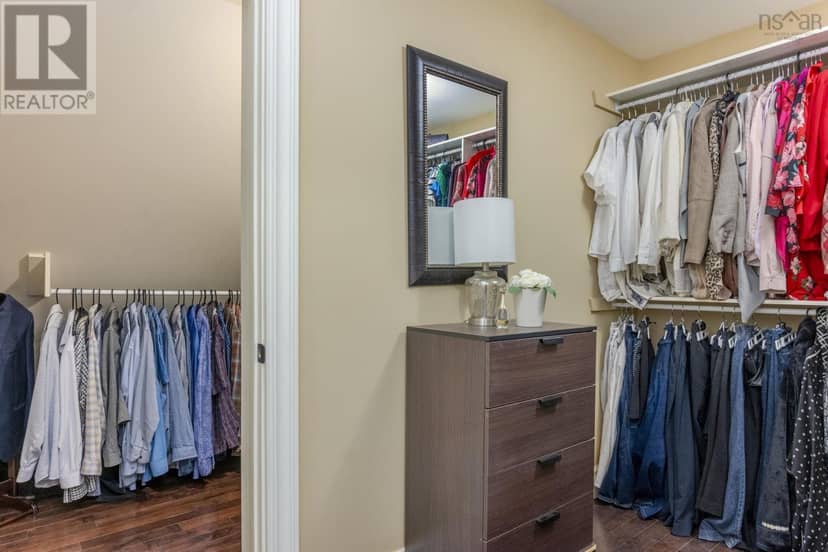 1563 Sarah Drive — photo 26 of 40