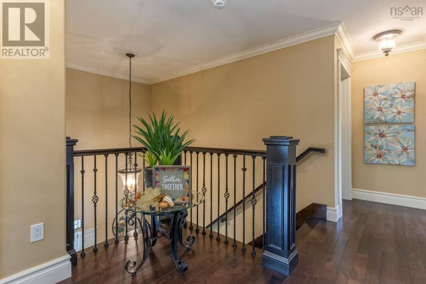 1563 Sarah Drive — photo 33 of 40