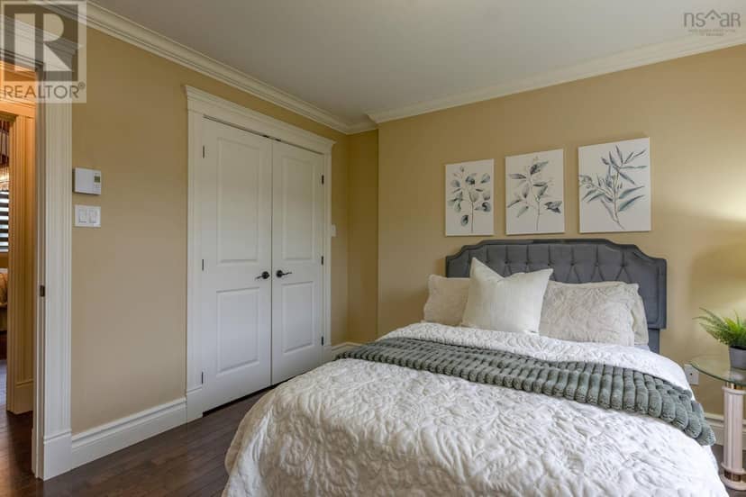 1563 Sarah Drive — photo 32 of 40