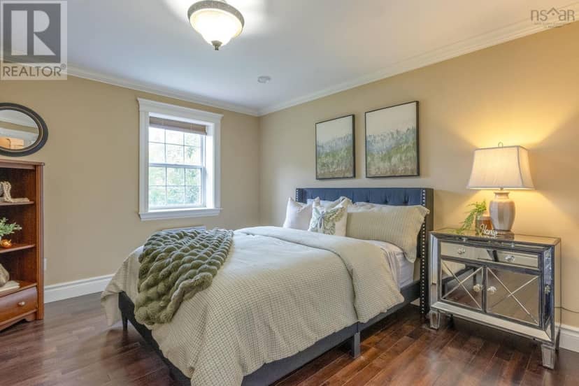 1563 Sarah Drive — photo 36 of 40