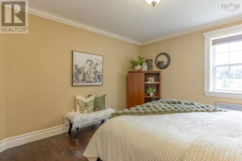 1563 Sarah Drive — photo 37 of 40