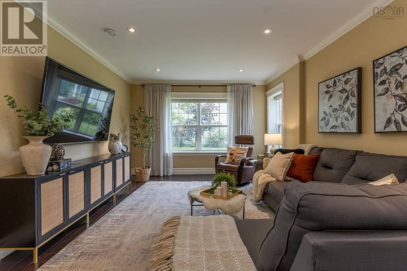 1563 Sarah Drive — photo 9 of 40