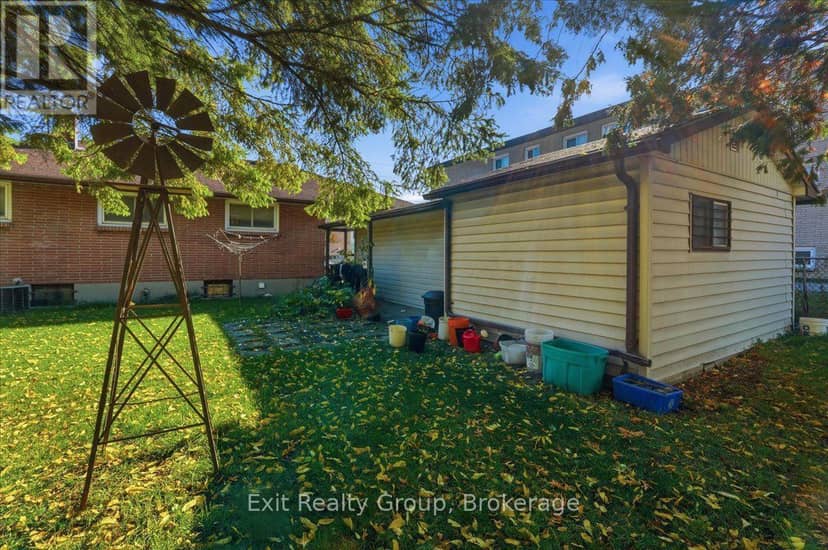 196 Yeomans Street — photo 34 of 37