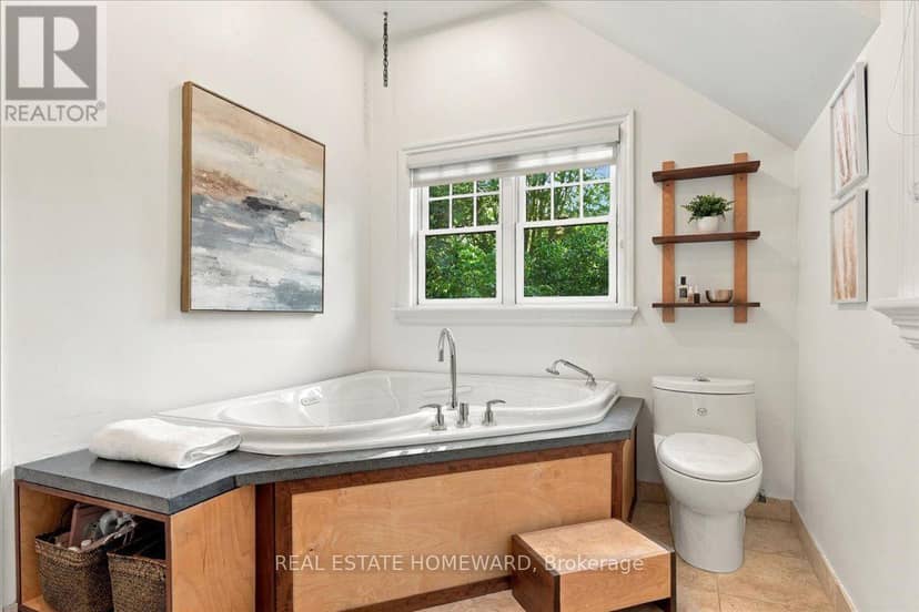 35 Springbank Avenue — photo 21 of 40