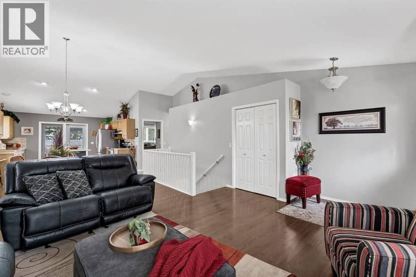 72 Sandstone Place SE — photo 10 of 40