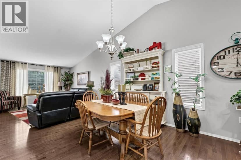 72 Sandstone Place SE — photo 12 of 40