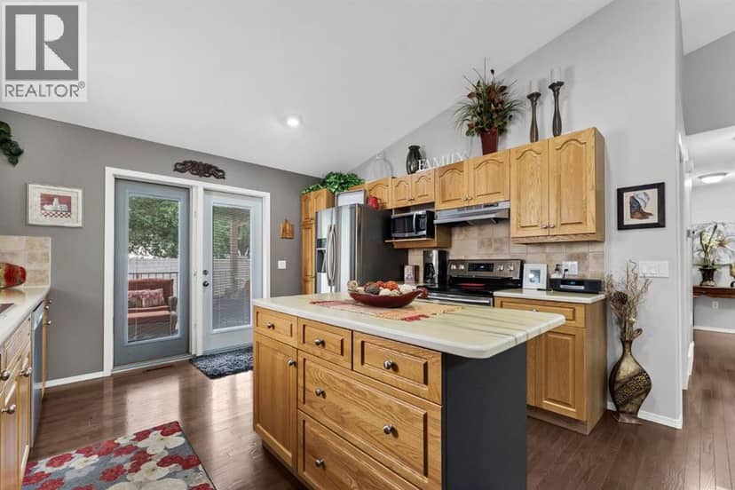 72 Sandstone Place SE — photo 14 of 40