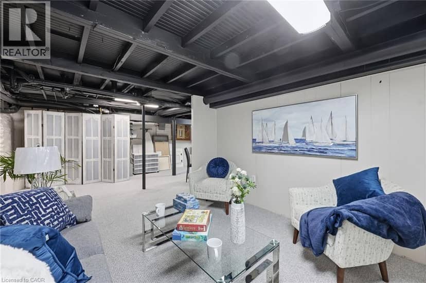 31 HUNTER Street — photo 36 of 40