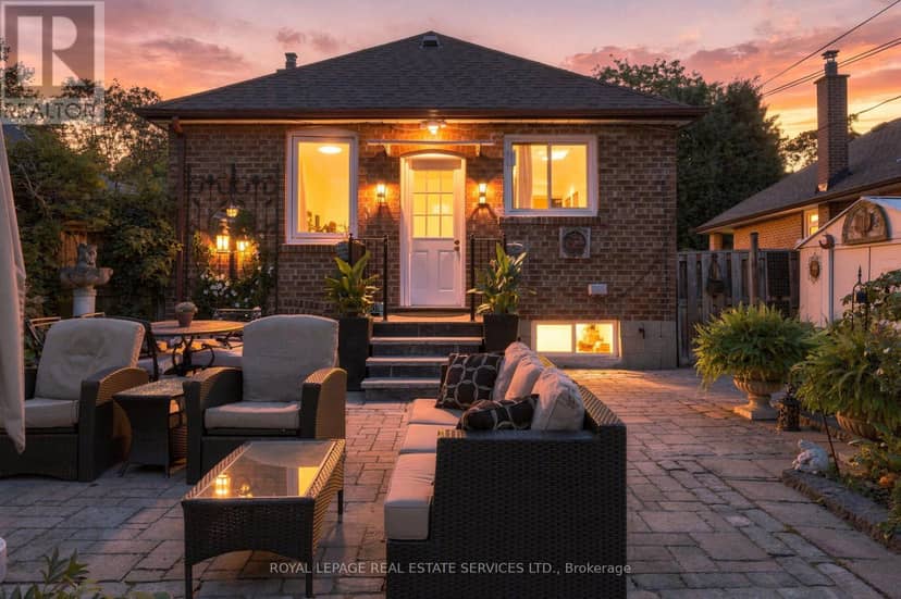 89 Yorkview Drive — photo 1 of 24