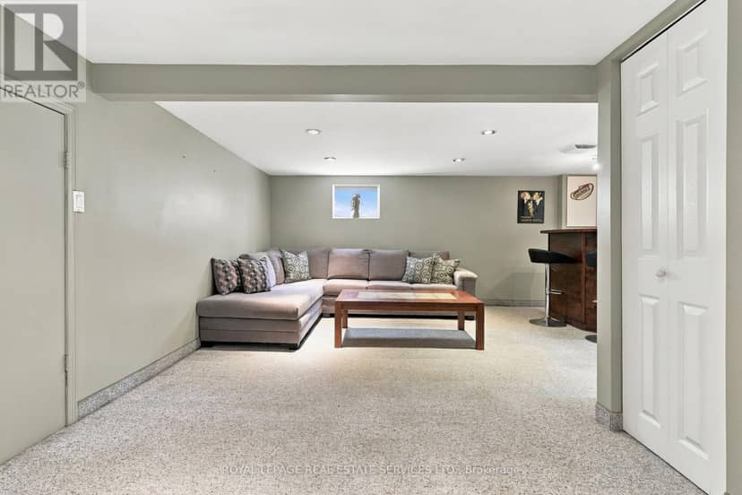 89 Yorkview Drive — photo 13 of 24