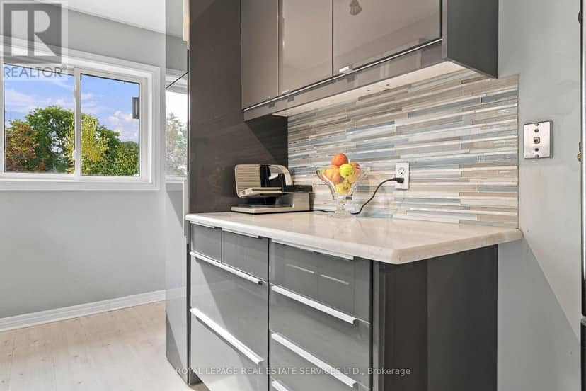 89 Yorkview Drive — photo 8 of 24