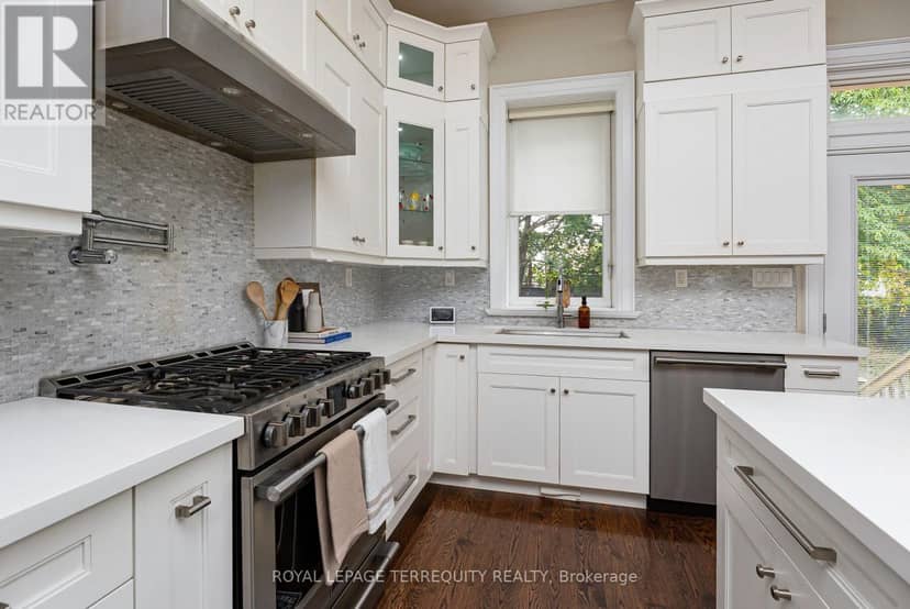 151 Brookside Avenue, Toronto, photo 8