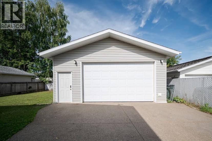 158 Father Mercredi Street, Fort McMurray, photo 3