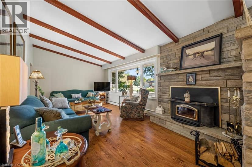 42 GREENWOOD Road — photo 9 of 40