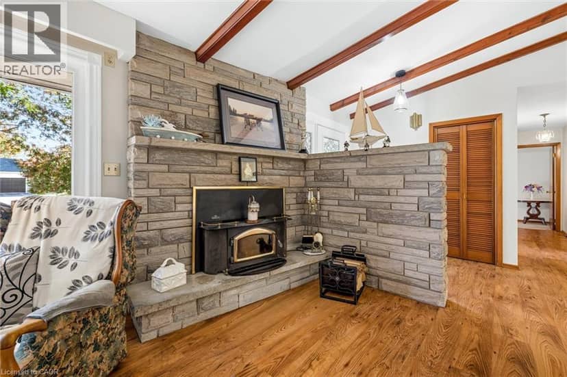 42 GREENWOOD Road — photo 11 of 40