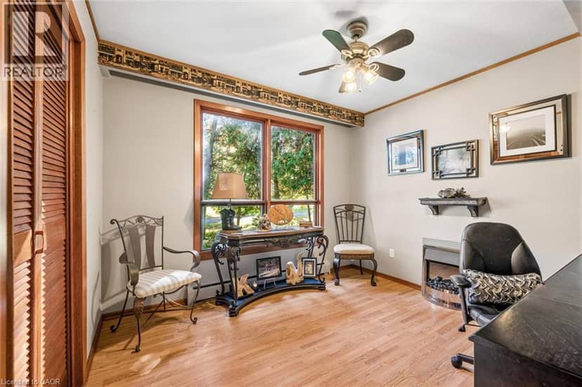 42 GREENWOOD Road — photo 17 of 40