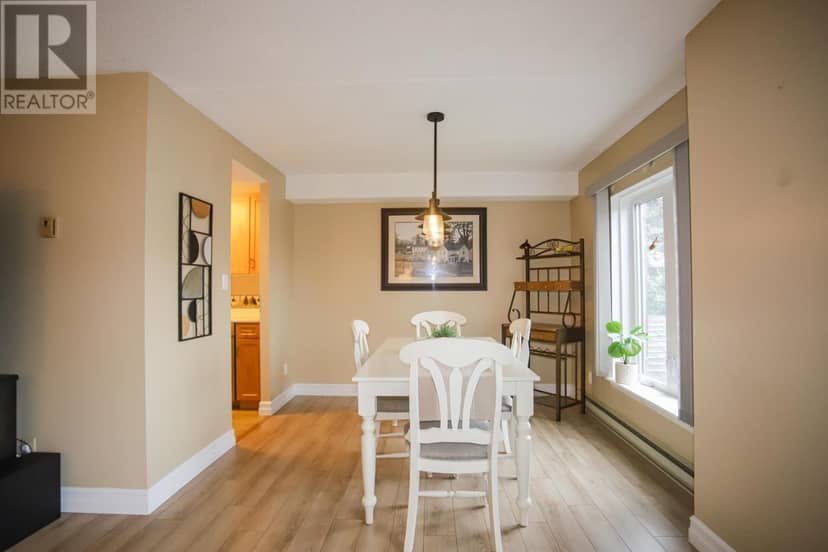206 Breton RD # 7 — photo 15 of 40