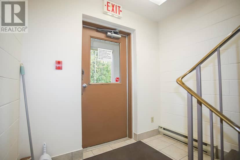 206 Breton RD # 7 — photo 38 of 40