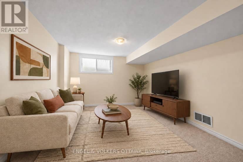 561 Petrichor Crescent — photo 15 of 19
