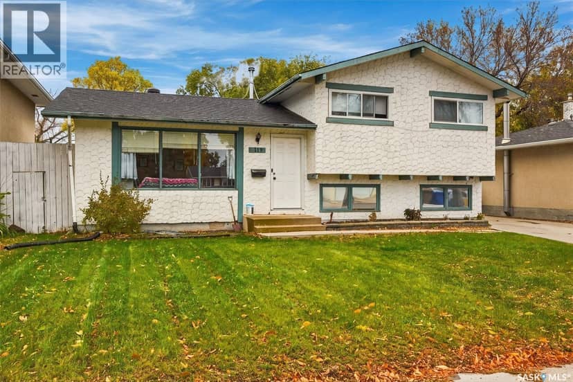 119 McCarthy BOULEVARD — photo 1 of 40