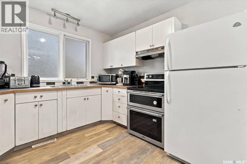 119 McCarthy BOULEVARD — photo 10 of 40