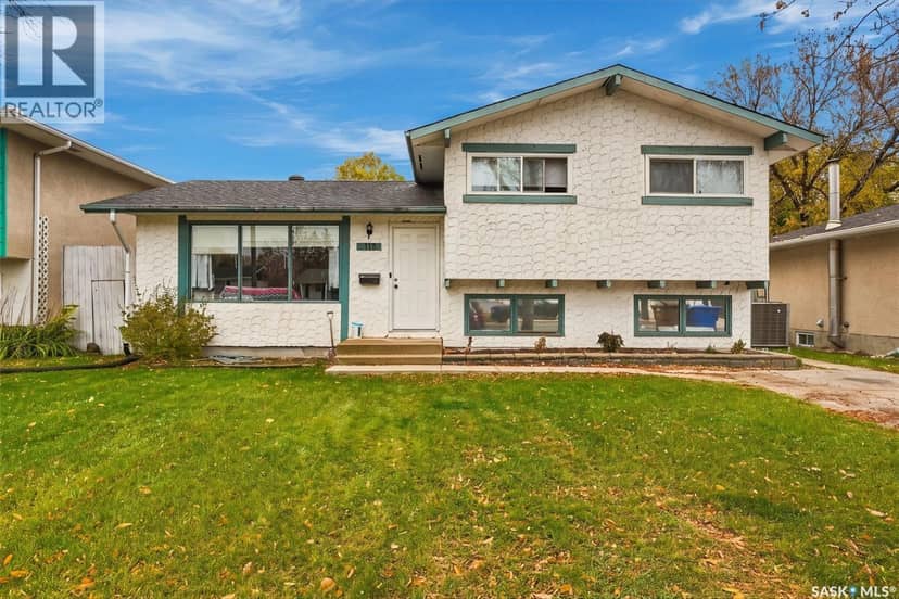 119 McCarthy BOULEVARD — photo 2 of 40