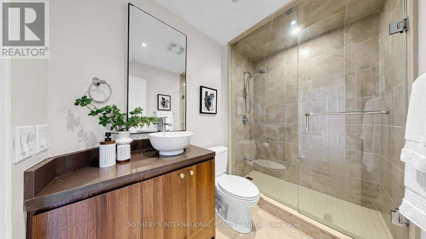 11 - 260 Russell Hill Road — photo 36 of 40