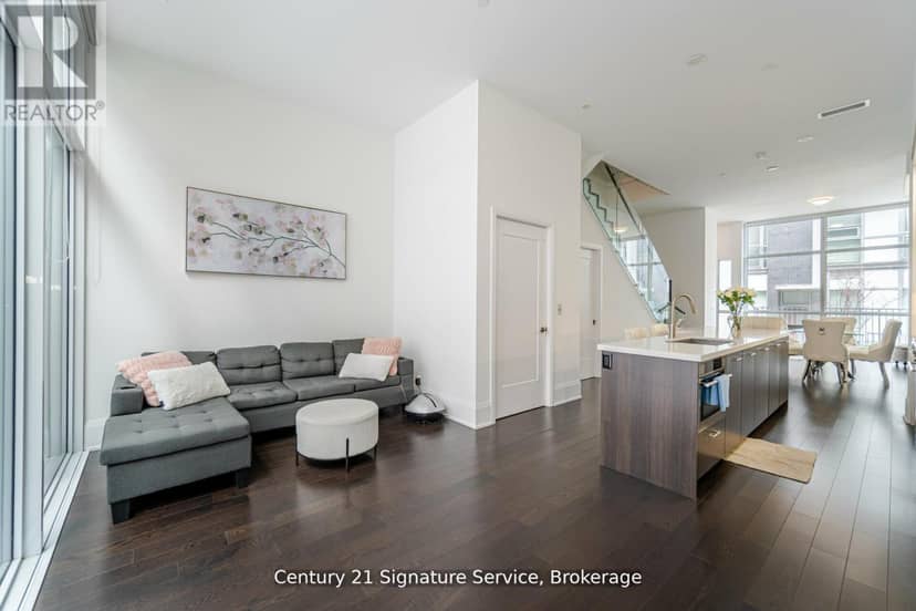 TH05 - 101 Erskine Avenue, Toronto, photo 8