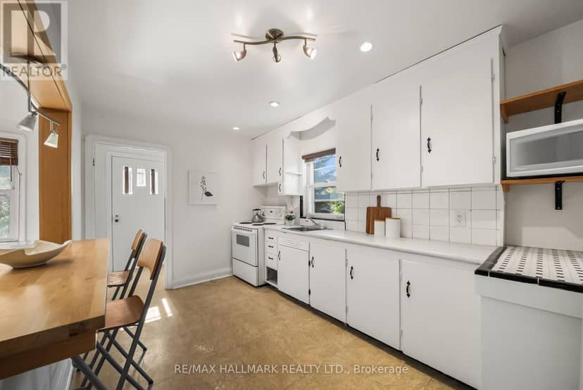50 Connaught Avenue — photo 10 of 25