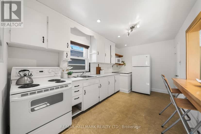 50 Connaught Avenue — photo 11 of 25