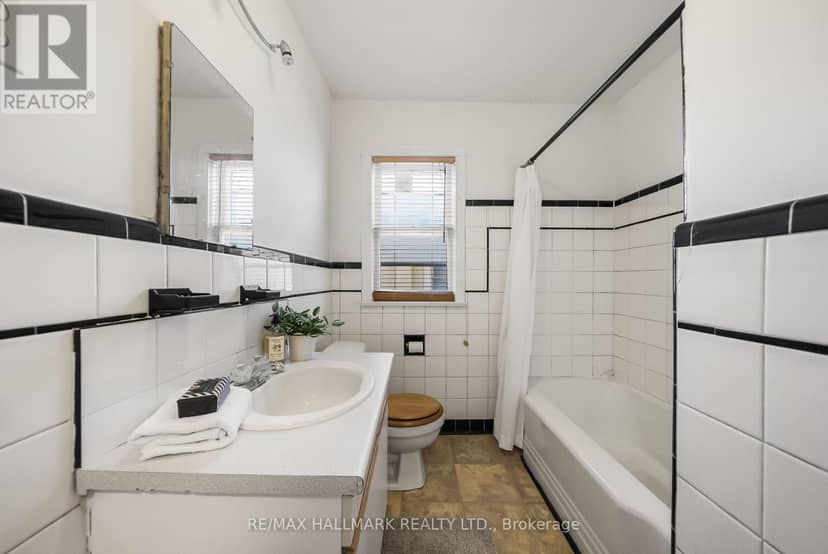 50 Connaught Avenue — photo 17 of 25